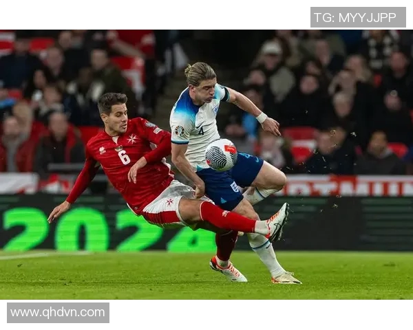 马耳他足球队奋勇拼搏展现团队精神与竞技风采 马耳他足球队奋勇拼搏展现团队精神与竞技风采